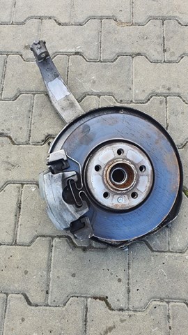 31476315 Volvo Цапфа поворотного кулака