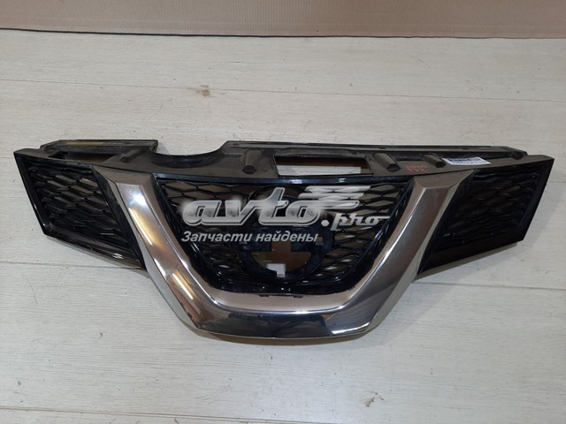 Решітка радіатора 623104CM0B Nissan/Infiniti