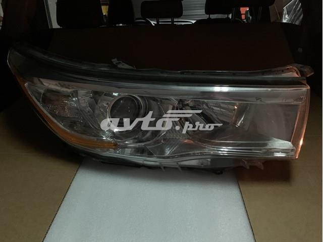 811500E200 Toyota Фара дальнього світла в зборі