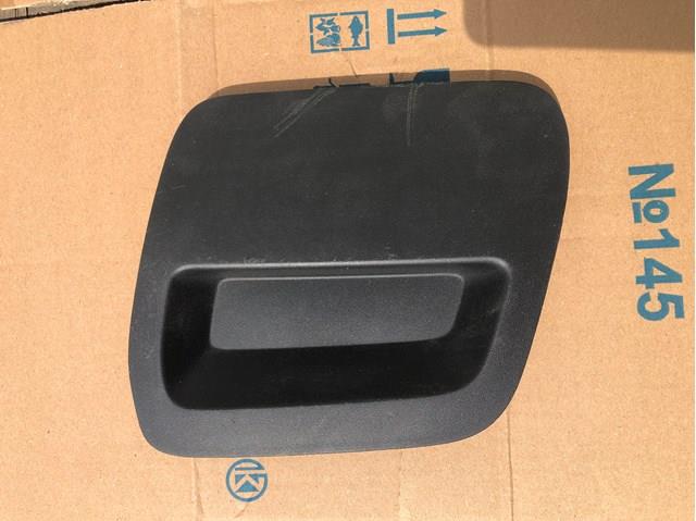 Купити 511803252R Renault (RVI) Заглушка бампера буксирувального гака, передня права