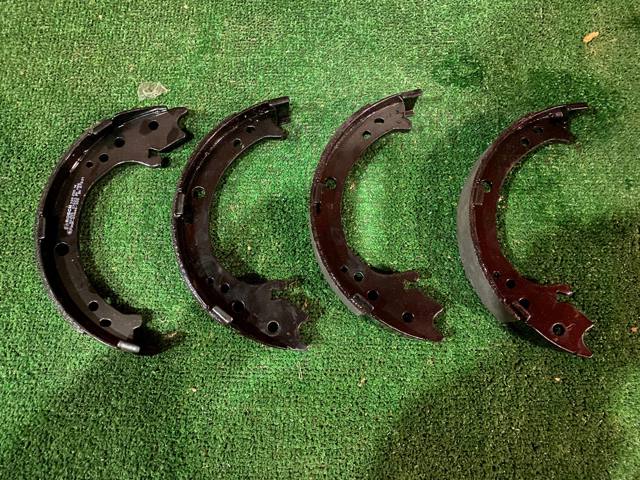 986487765 Bosch Гальмівні колодки ручника