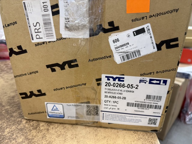 Купити 20A266052B TYC Основна фара в зборі ліва