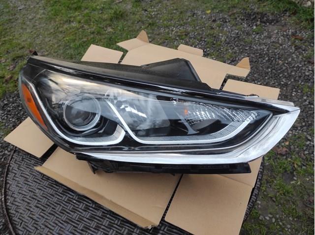 92102C2500 Hyundai/Kia Основна фара - вставка