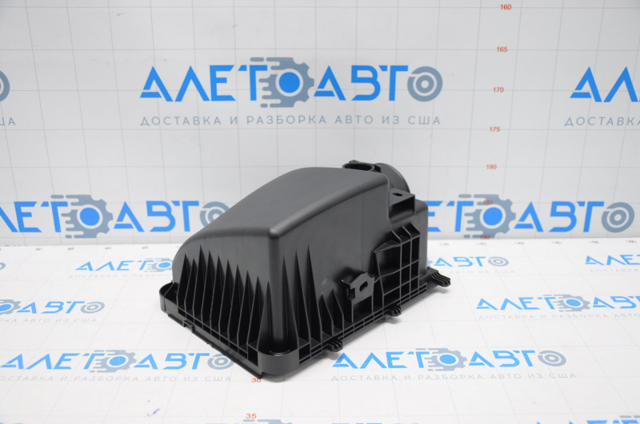 Купити PY8W133AX Mazda Корпус повітряного фільтра, верхня частина
