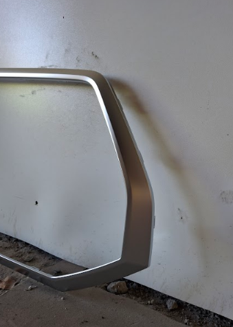 Облицювання радіатора Audi Q3 позашляховик (F3B) (2018 - 2026) ціна, від 240.80 USD