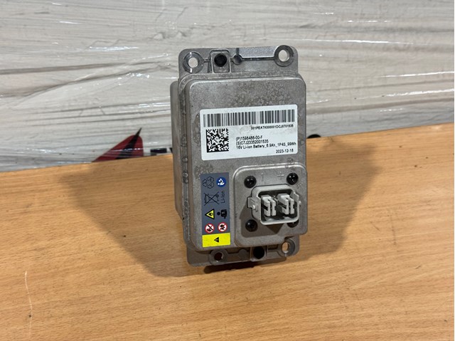 159848600F Tesla Авто акумулятор
