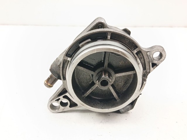 Купити 2246126 BMW Вакуумний насос
