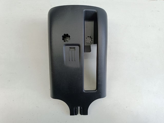 Land Rover LR025769
