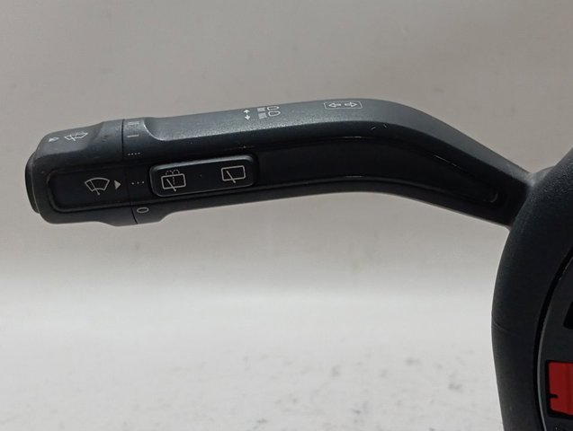 Перемикач підрульовий, в зборі Mercedes A1779003205