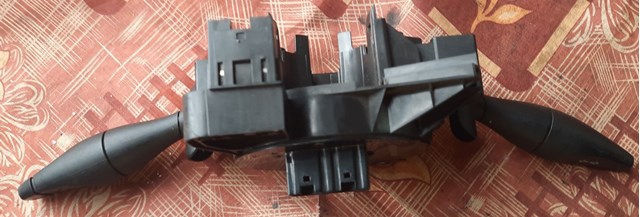 PS2010302 Ford 