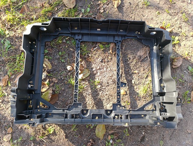 Панель передня Polcar 45X204 ціна, від 107.30 USD