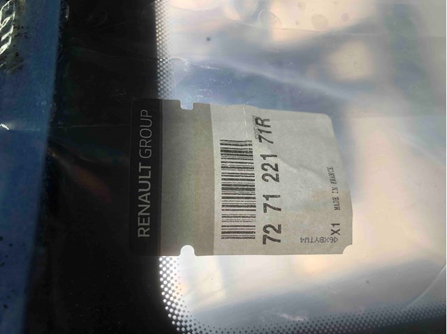 Купити 727122171R Renault (RVI) Вікно вітрове