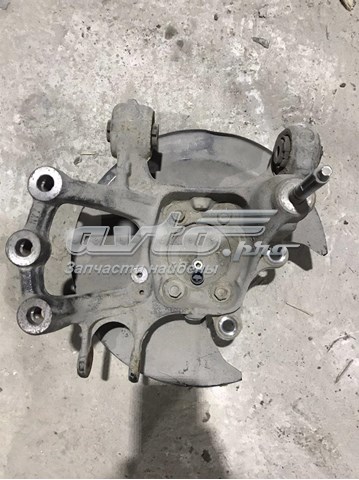 GHR12612XA Mazda Цапфа поворотна ліва
