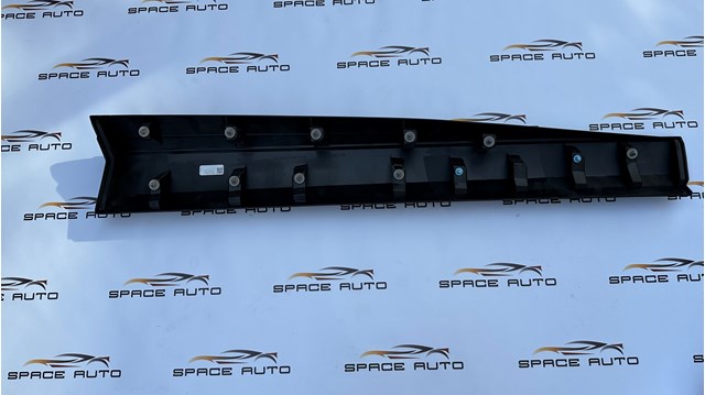 Купити 808716RR0A Nissan/Infiniti Молдинг передньої лівої двері