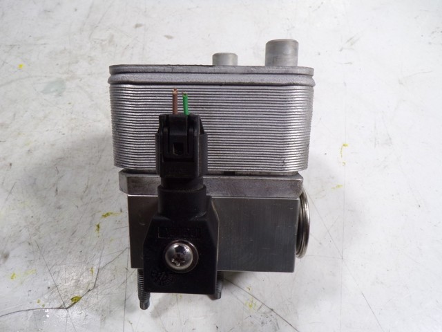 Радіатор інвертора Peugeot/Citroen 9831600480 ціна, від 155.56 USD