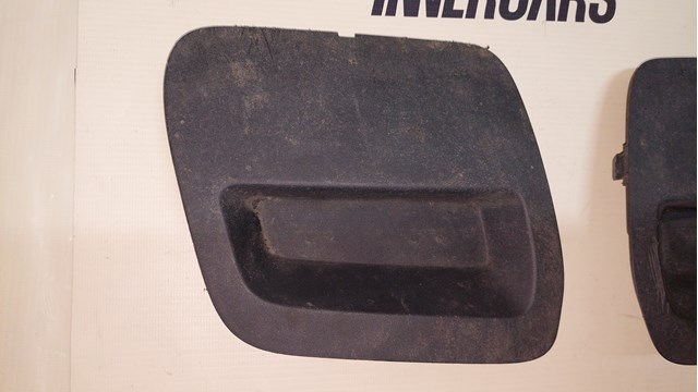 Заглушка бампера буксирувального гака, передня Renault (RVI) 511809831R ціна, від 20.14 USD
