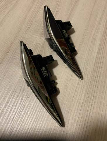  112510677E Tesla