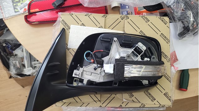8794060N62 Toyota Салоне дзеркало заднього виду
