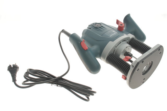  Bosch 06016B7000 ціна, від 150.28 USD
