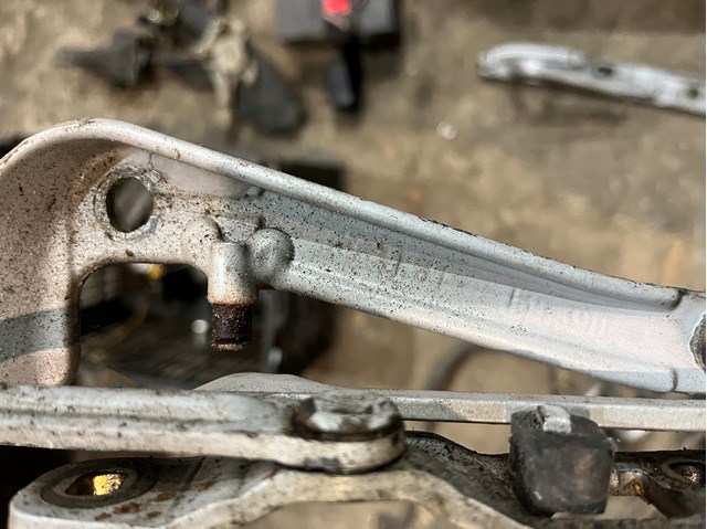 Купити 41518159397 BMW 