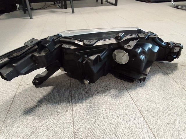 Фара Toyota 8118533D72 ціна, від 739.37 USD