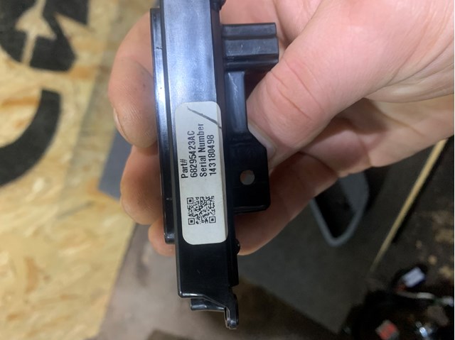 68295423AC Chrysler 