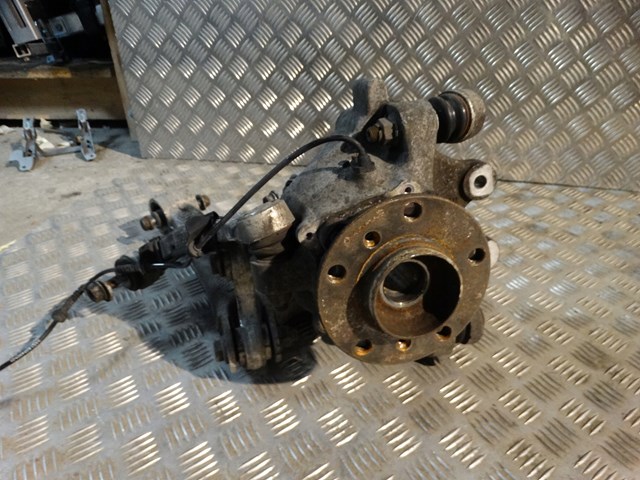 33322284133 BMW Важіль задньої підвіски нижній, лівий