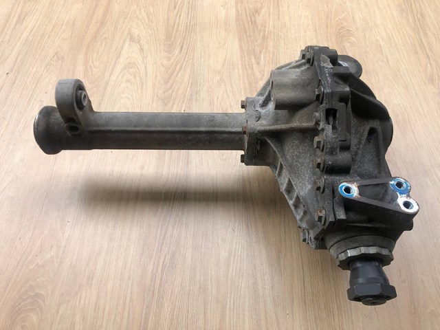 Купити LR059046 Land Rover Редуктор передній