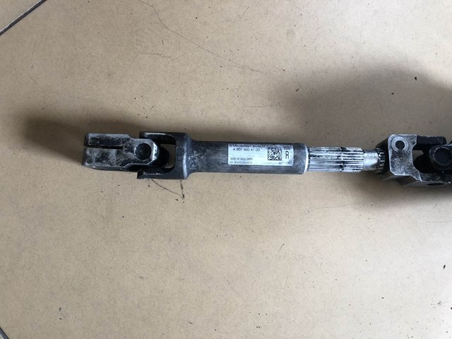 A9074604100 Mercedes Вал рульової колонки, нижній