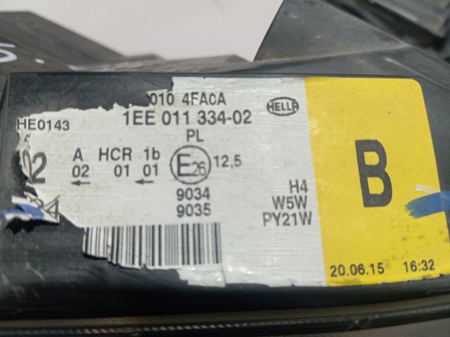 260104FA0A Nissan/Infiniti Фара передня права