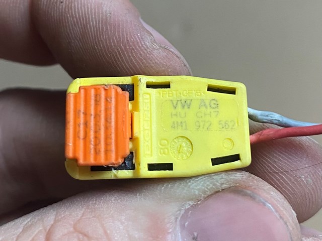 4M1972562 VAG 