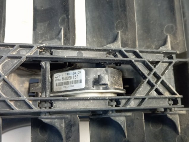 Облицювання радіатора Autotechteile 7105103 ціна, від 151.46 USD