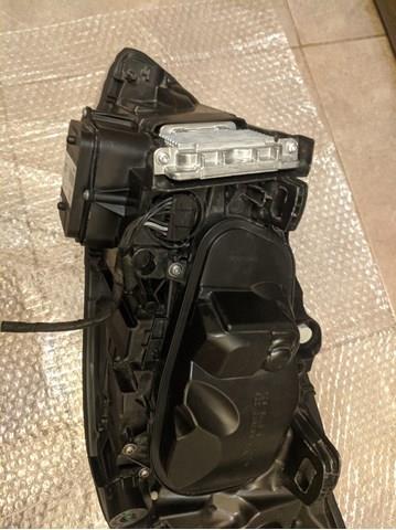 31420258 Volvo Основна фара - вставка