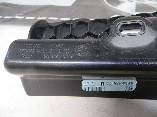 51477396560 BMW 