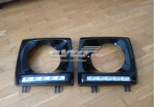 Купити A4638840274 Mercedes Вія (накладка) правої фари