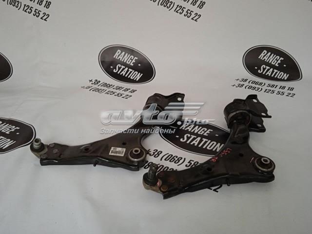 Важіль передньої підвіски нижній, правий LR060046 Land Rover