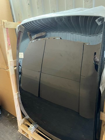 158876600B Tesla 