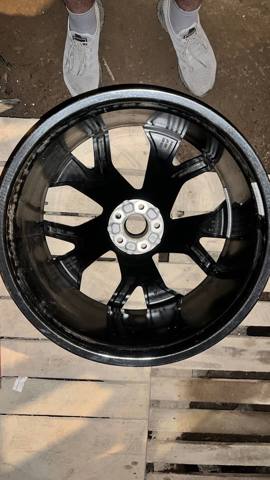 Диски колісні литі (легкосплавні, титанові) 4M8601025DA VAG