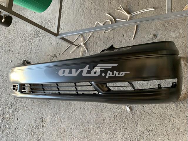 Бампер передній в зборі на Lexus LS  UCF30