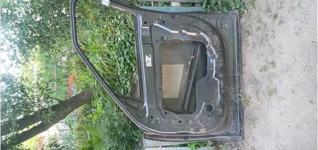 Двері праві передні LR080195 Land Rover