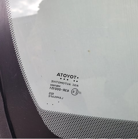 Автоскло Toyota 5610142982 ціна, від 507.90 USD