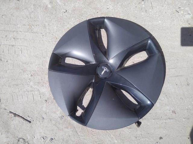 104423199B Tesla Motors Ковпаки на колеса