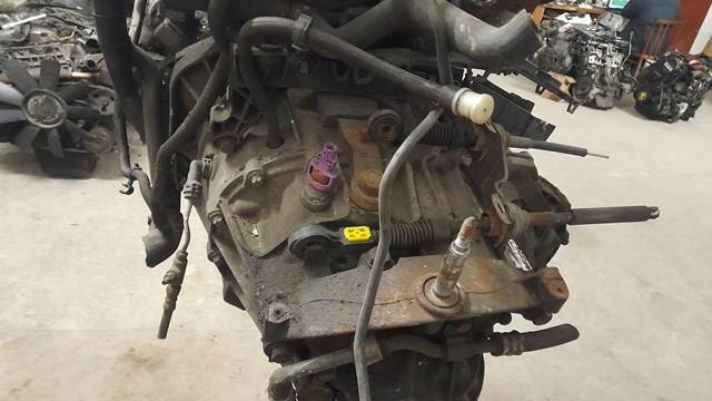 Коробка передач 8200546200 Renault (RVI)
