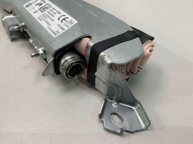 Купити 31436486 Volvo Подушка безпеки AIRBAG спинки сидіння, правого