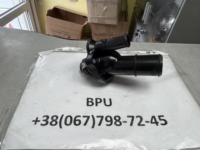 Автомобільний термостат Britpart LR027158 ціна, від 34.35 USD
