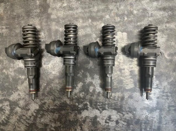 Форсунка паливна Bosch 038130073AL ціна, від 61.94 USD