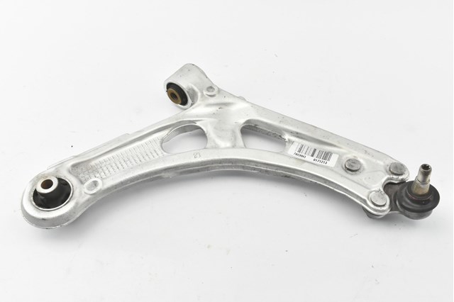 Важіль передньої підвіски нижній, правий 9815014380 Peugeot/Citroen