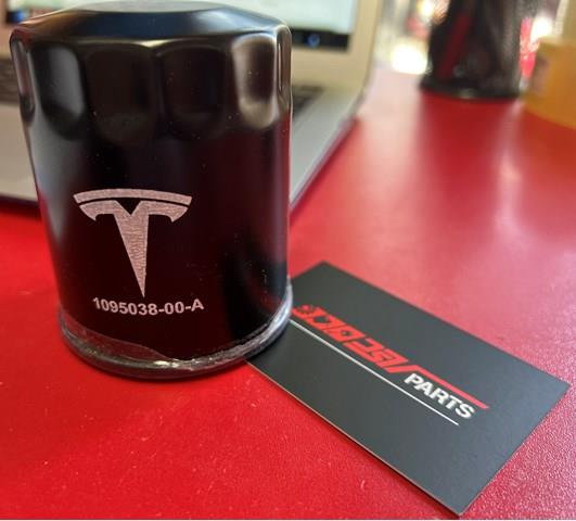 Масляний фільтр 109503800A Tesla Motors
