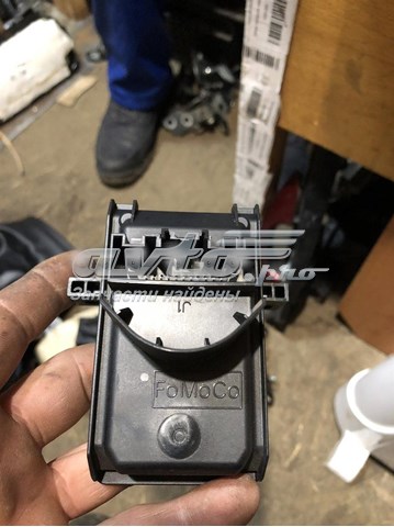  Ford FG9T14F642AB