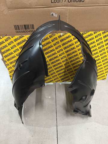 Підкрилки передні праві Mazda BCKA56130